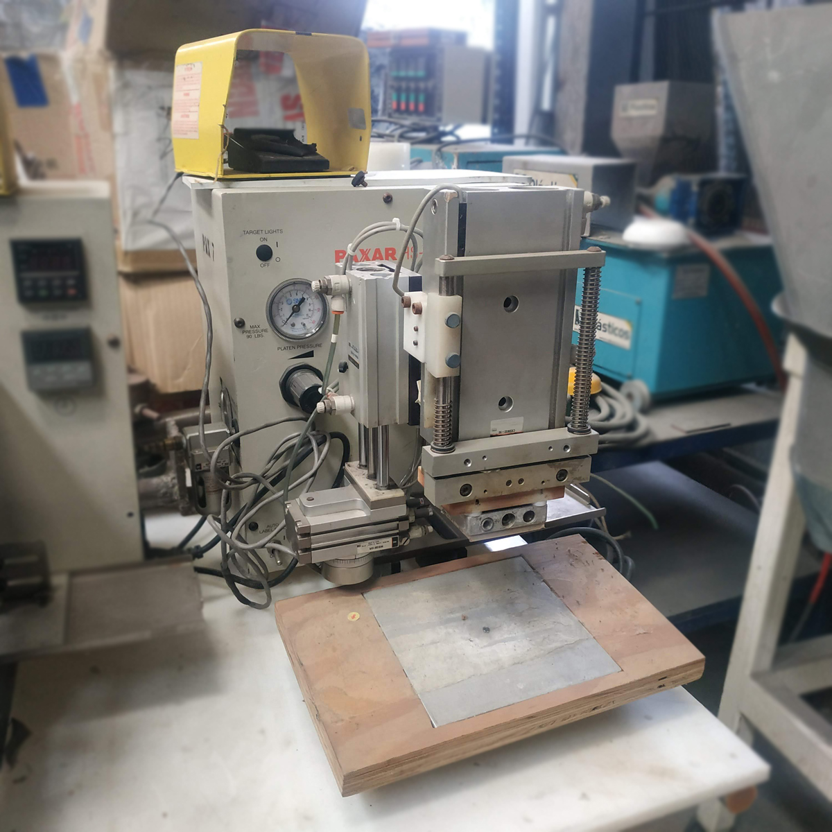 27398814 FLOOR BUFFER BURNISHER MACHINE 1500 RPM THOROMATIC