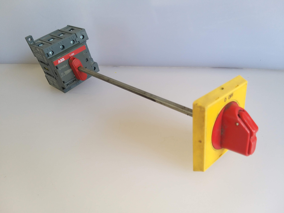 15839999 - DISCONNECTOR SWITCH OT45E4 ABB WITH SWITCH ON/OFF