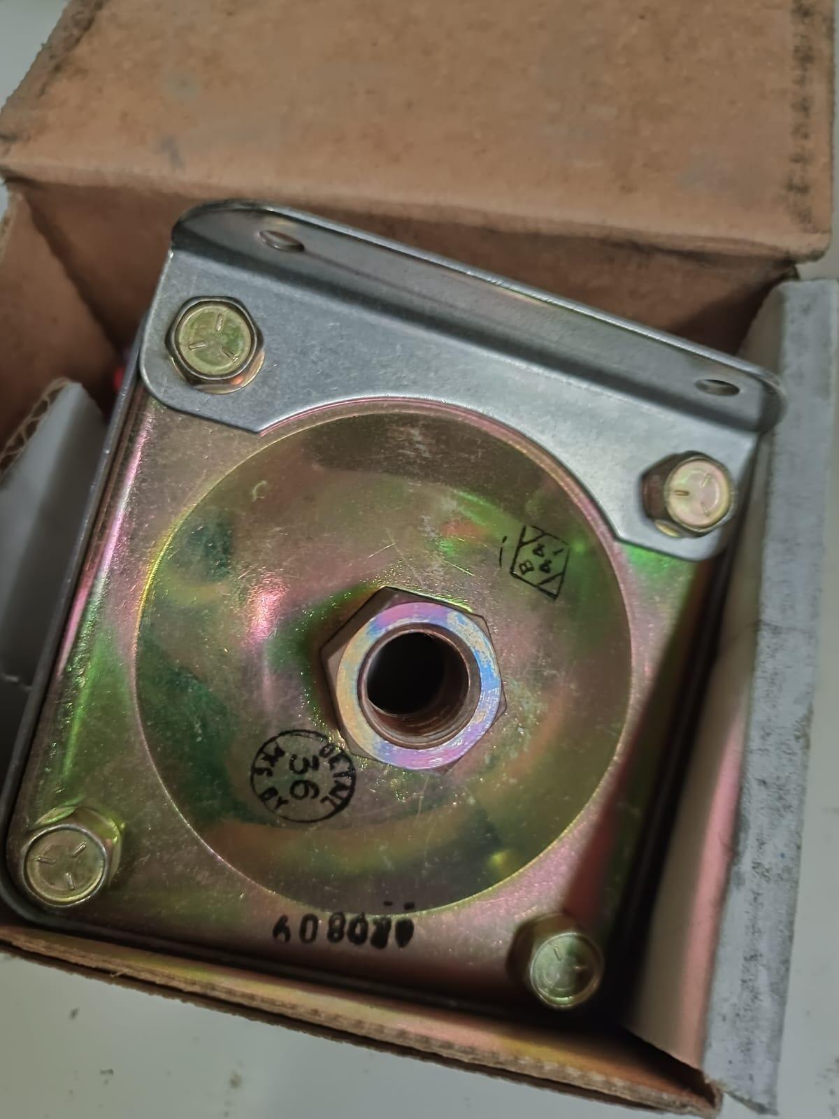 f1d7d106965baa1b793d50f6fb7abf81.jpeg